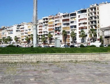Επικίνδυνα παιχνίδια στην Τουρκία: «Γκρίζοι Λύκοι» αποπειράθηκαν να κάψουν το Ελληνικό Προξενείο στην Σμύρνη! (βίντεο)